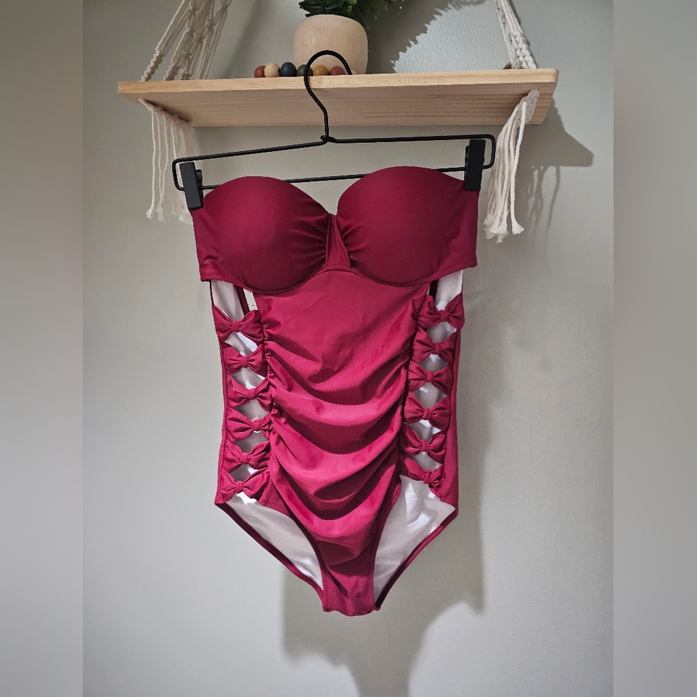 Women Padded Push Up One Peice Swimsuit